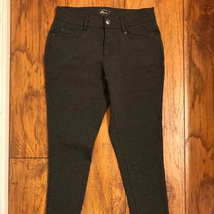 Gray skinny pants